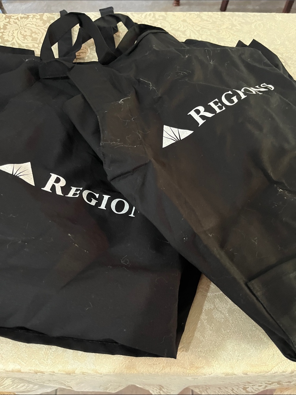Aprons black